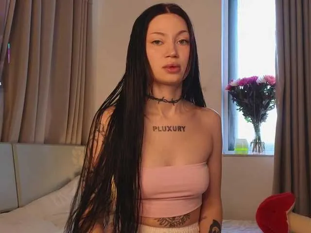 PLUXURY- — Freechat on BongaCams