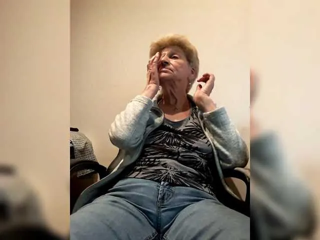 Freechat Reife-dame on BongaCams