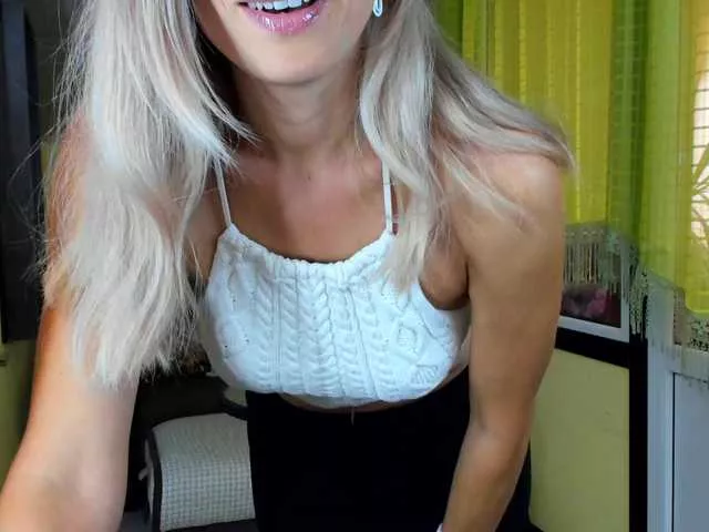 rocsi79 on BongaCams