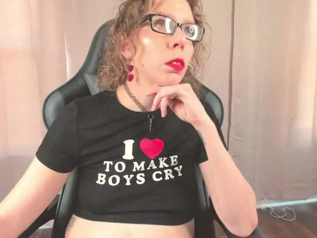 SaraDesireXO on BongaCams