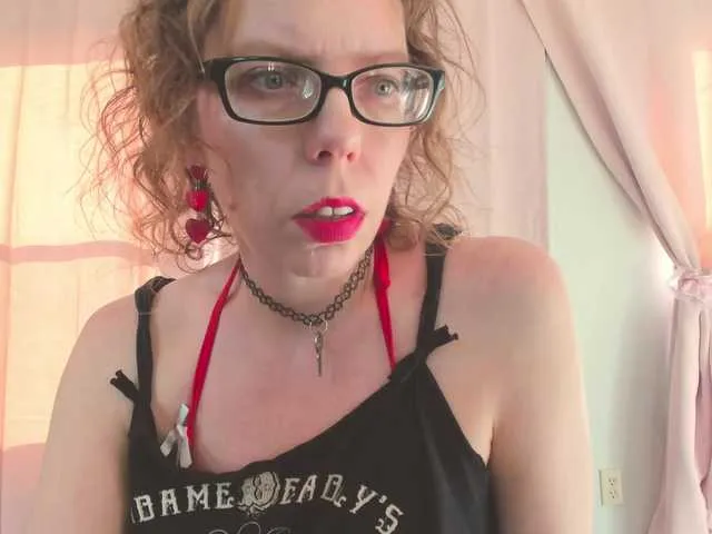 SaraDesireXO on BongaCams