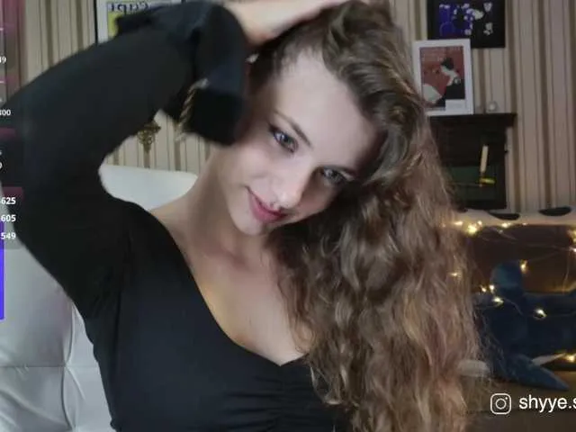 Offline sarahsupershy on BongaCams