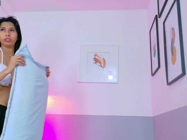 Offline skinnyprinces on BongaCams