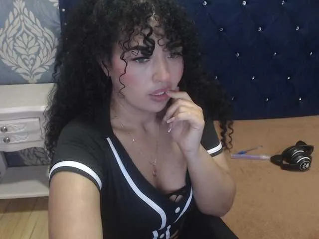 Offline sofiacowperx on BongaCams