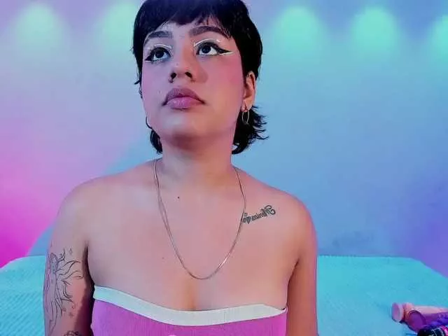 Freechat sowyvenus on BongaCams