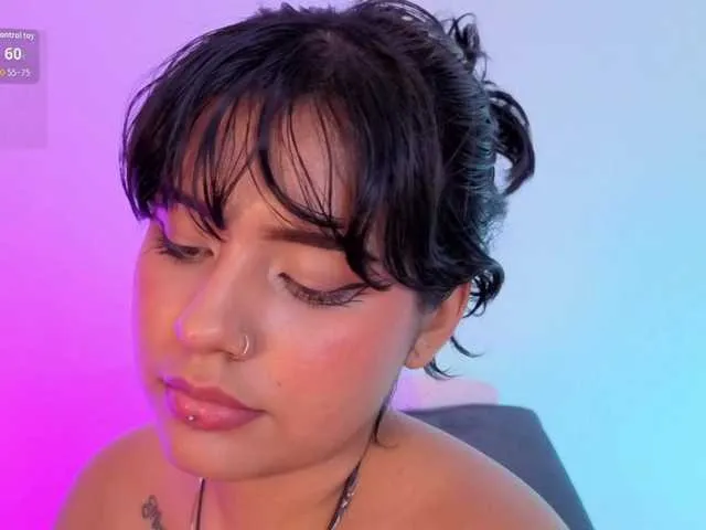 Freechat sowyvenus on BongaCams