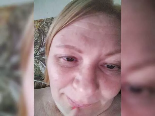 Offline Stella65 on BongaCams