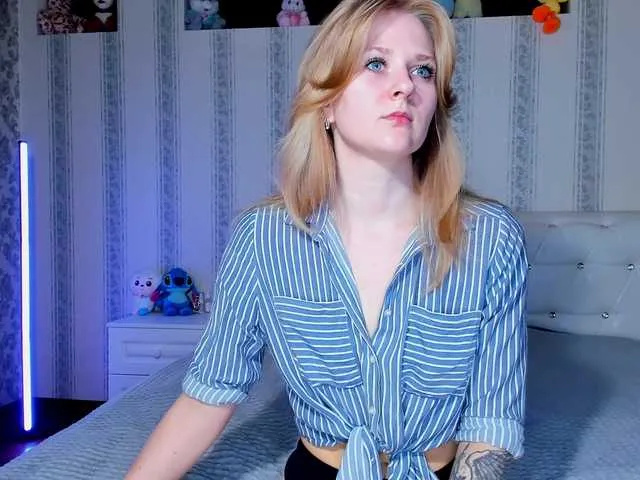 Offline Sunnny on BongaCams