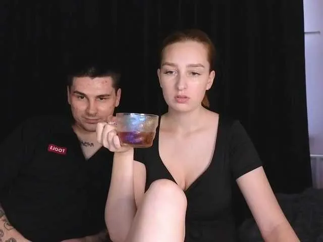 Offline Sweet-Little-Lie on BongaCams