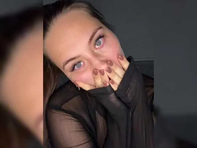 Freechat SweetyW- on BongaCams