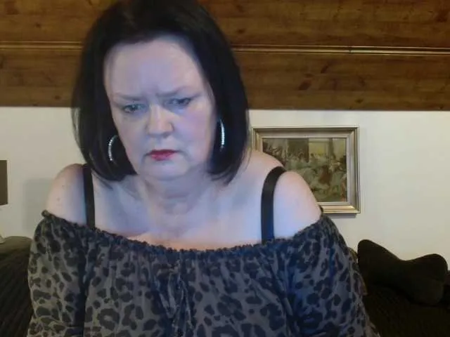 TiffanyAmore on BongaCams 