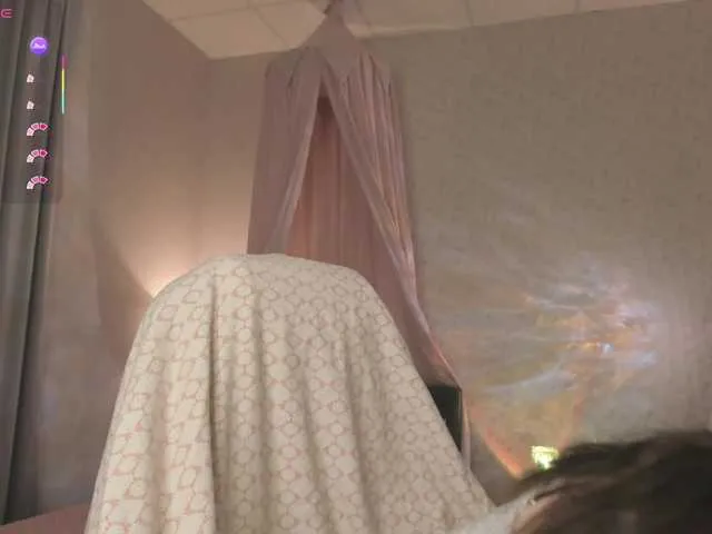 Vanessa-Walters — Role -playing games, blowjob, slap, vibrations, dirty conversations, footfitish, striptease, humiliation of penis crumbs