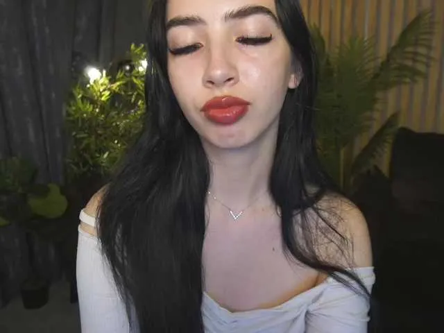 Offline WildKittenX on BongaCams