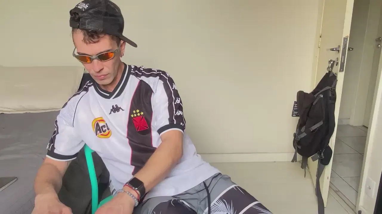 Cam4 4sexBR is Freechat 4sexBR — #milk #smoke #armpits #masturbation #pee #feet #amateur