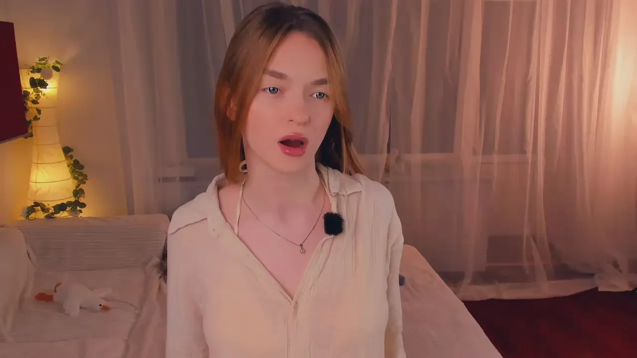 AccaCritchlow on Cam4 