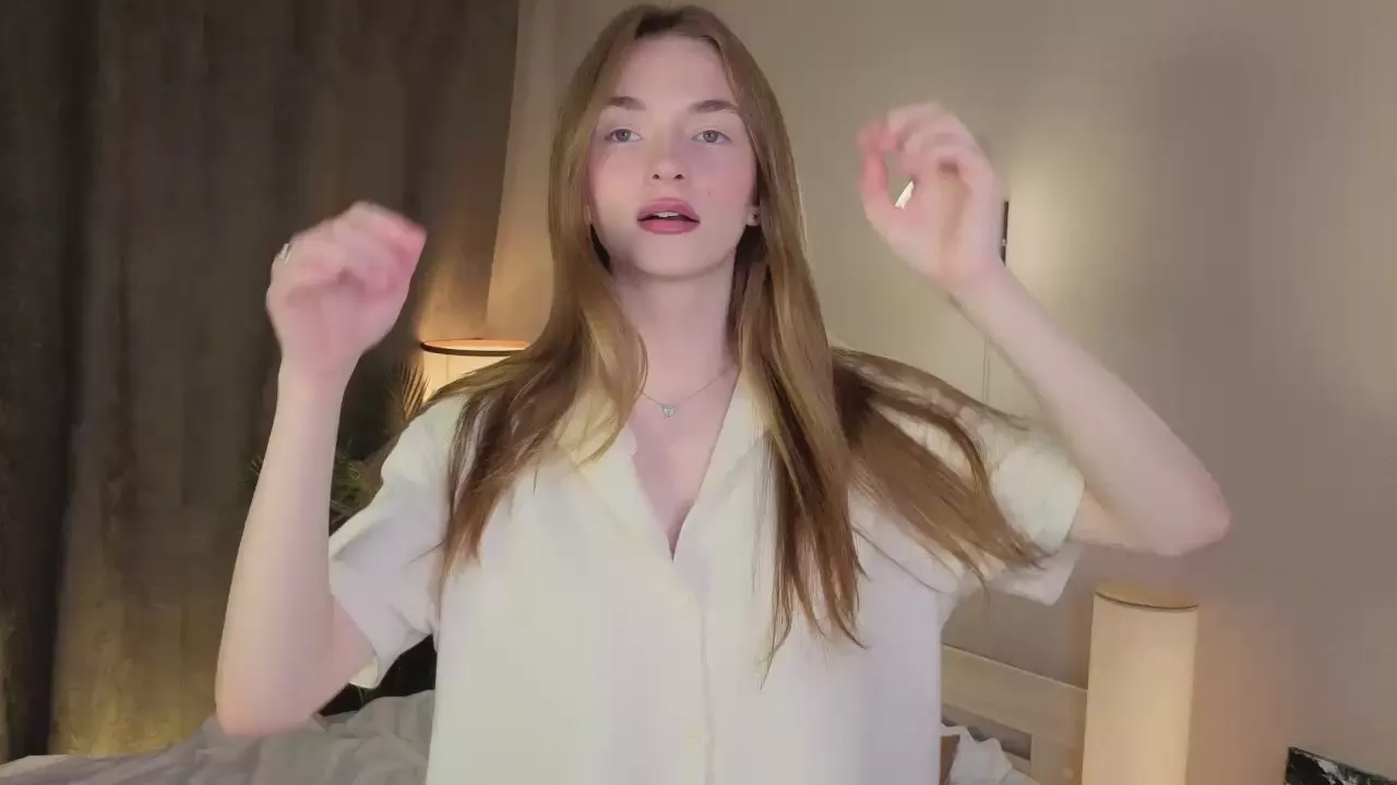 AccaCritchlow on Cam4 