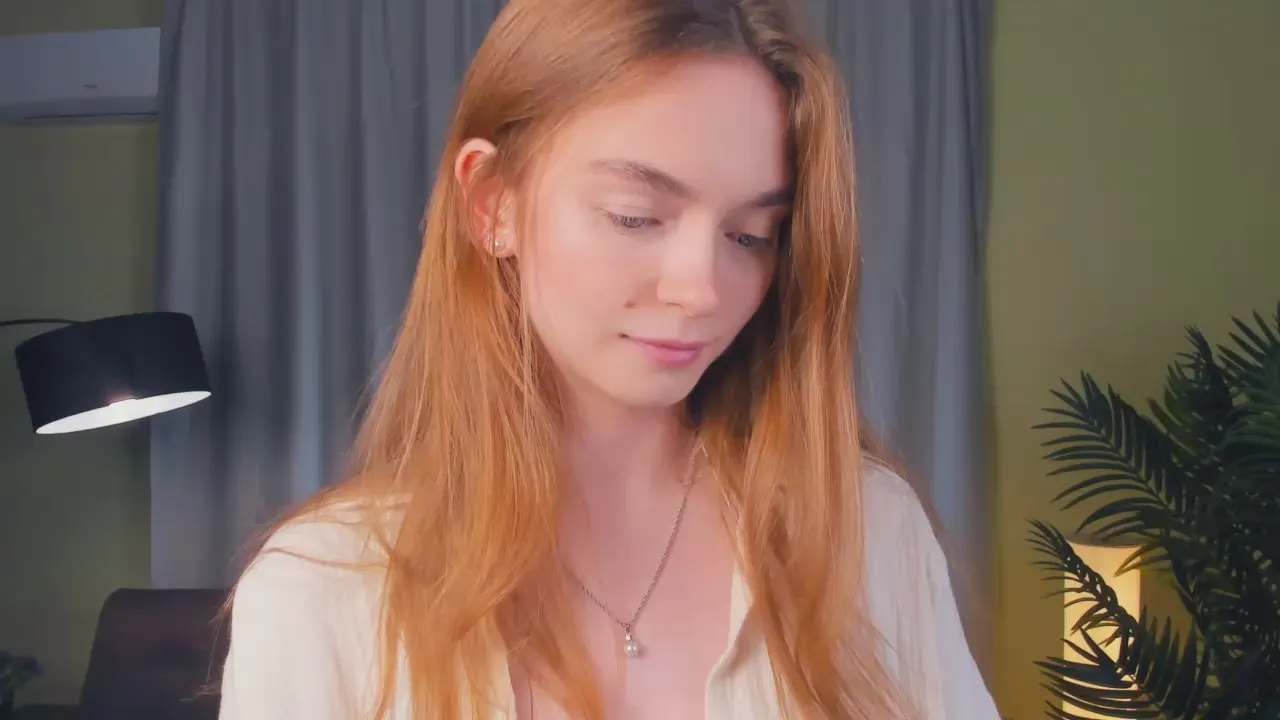 AccaCritchlow on Cam4 