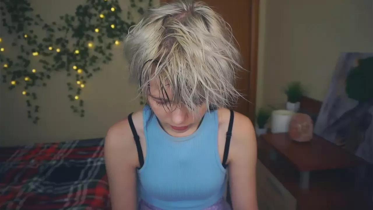 Offline AftonFountain on Cam4