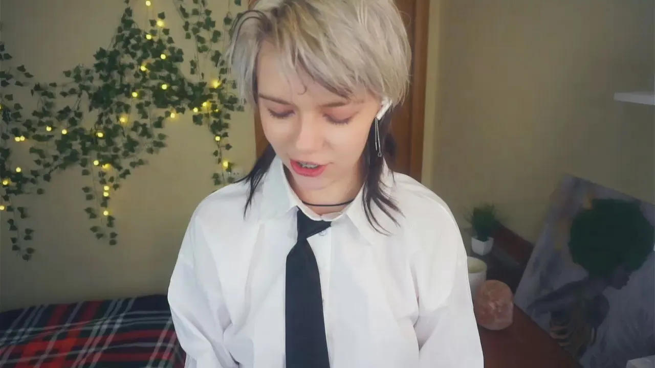 Offline AftonFountain on Cam4