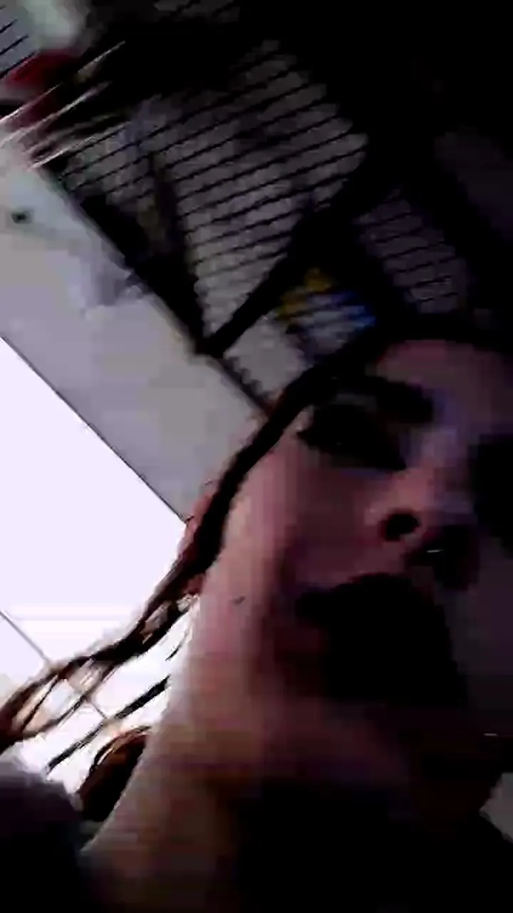 Offline Agatha_Monfortt on Cam4