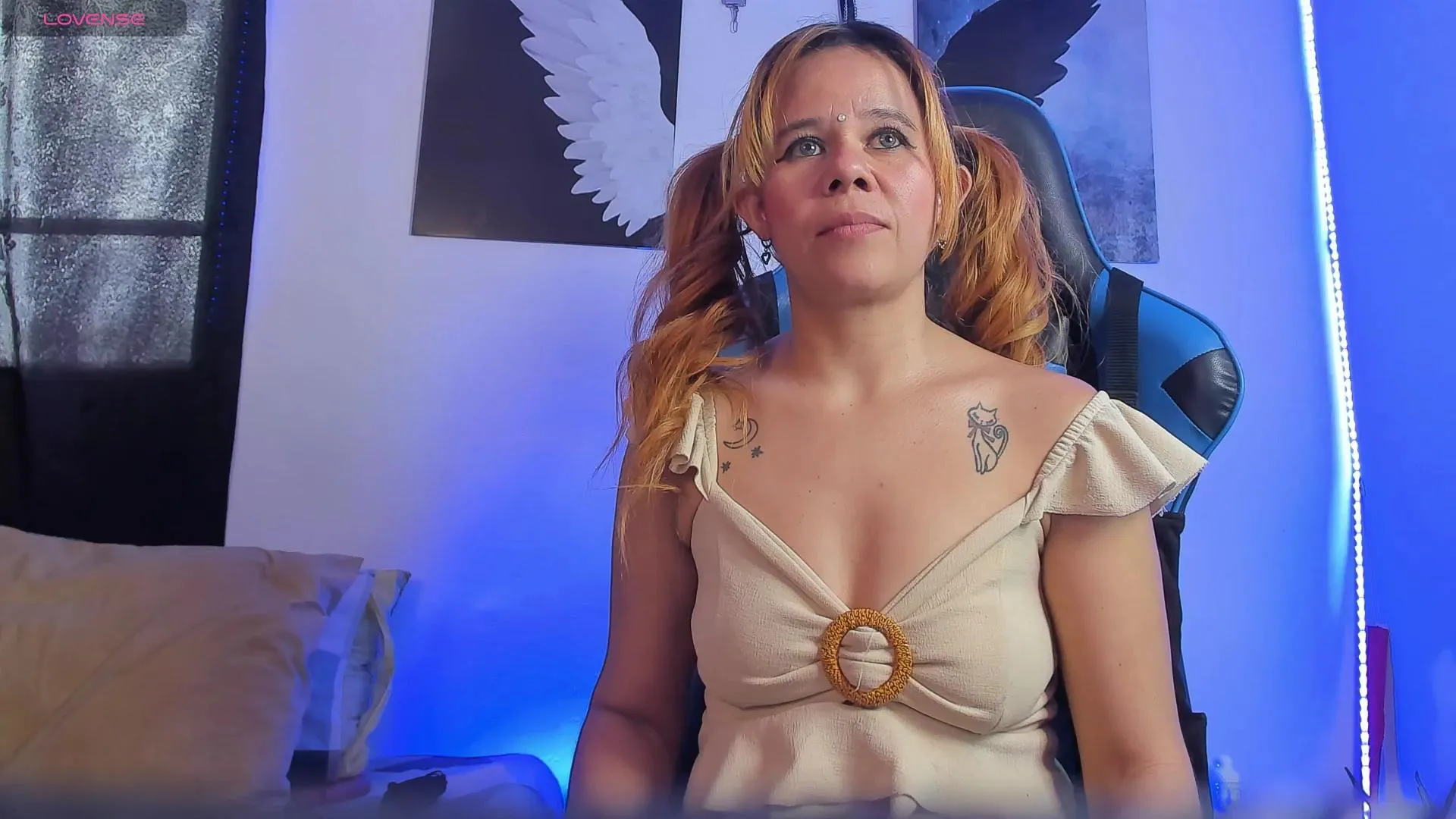 Freechat agatha_walter_ on Cam4