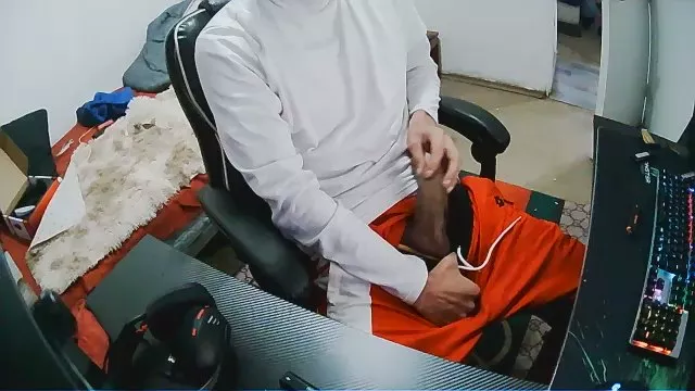 Offline AlexSecreto27 on Cam4