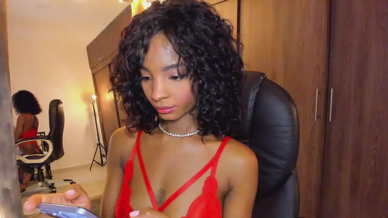 Offline Ali_houston on Cam4