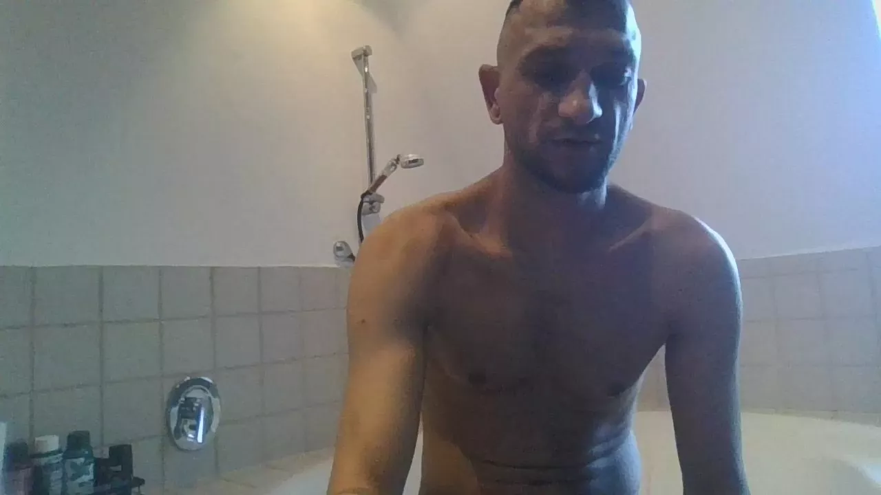 Offline alphausk on Cam4