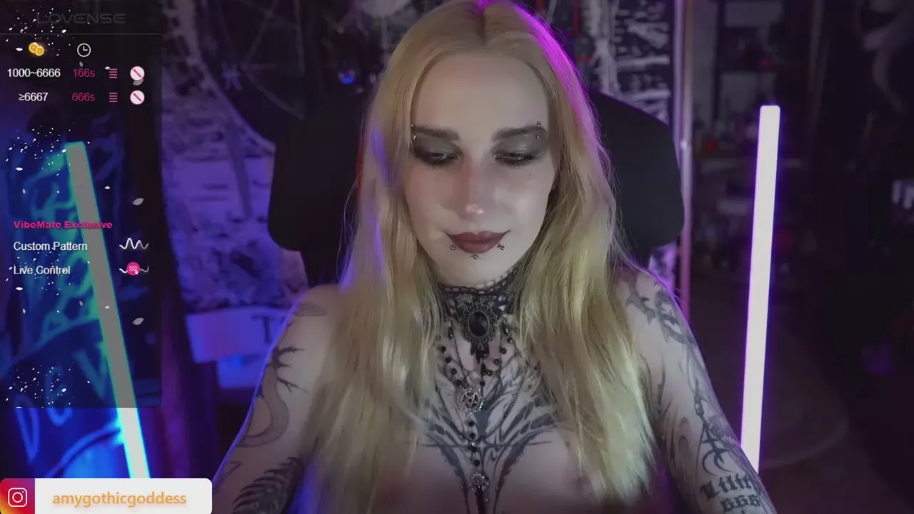 Offline Amy_Goth on Cam4