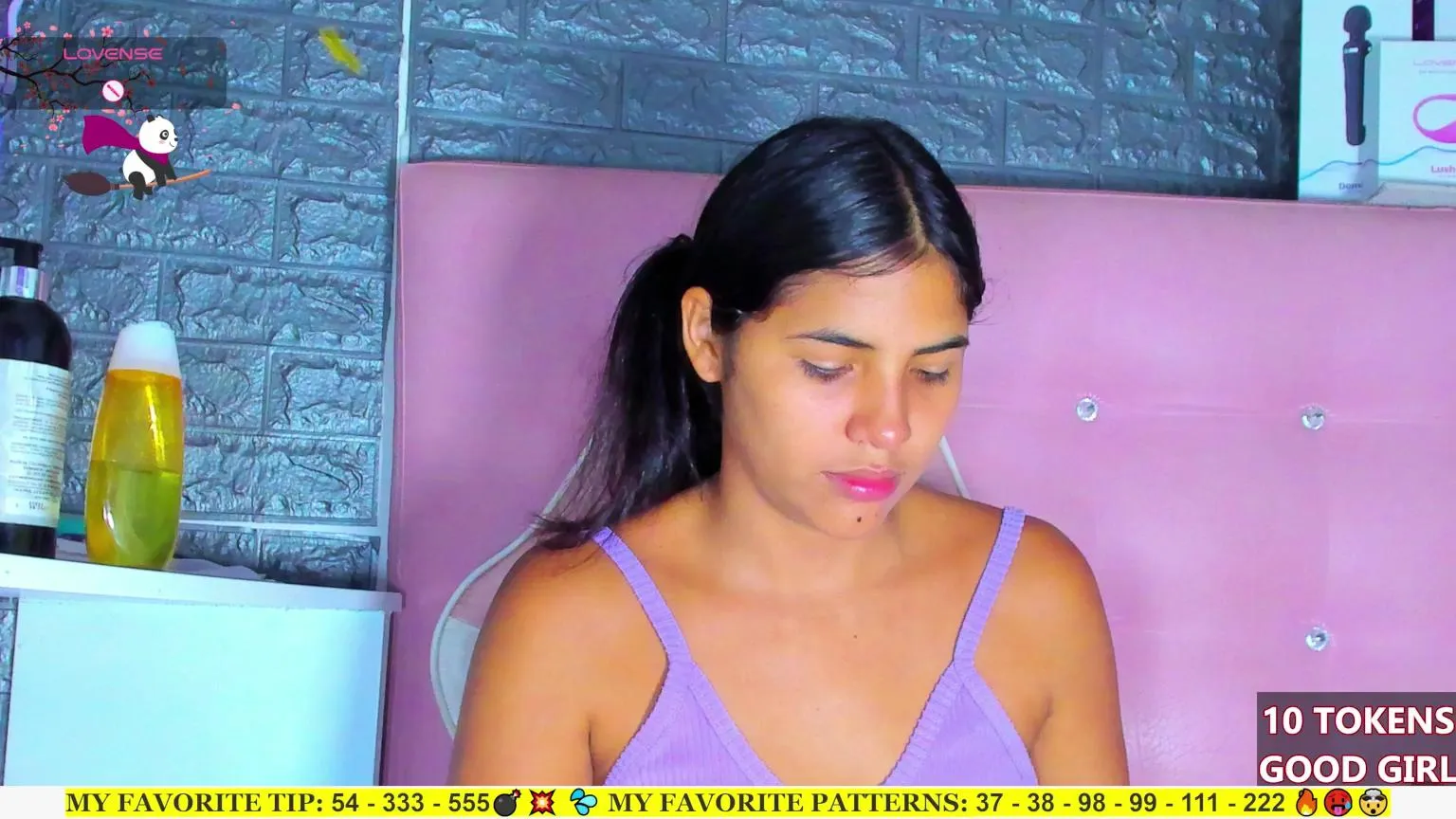 Freechat AriannaLewis on Cam4