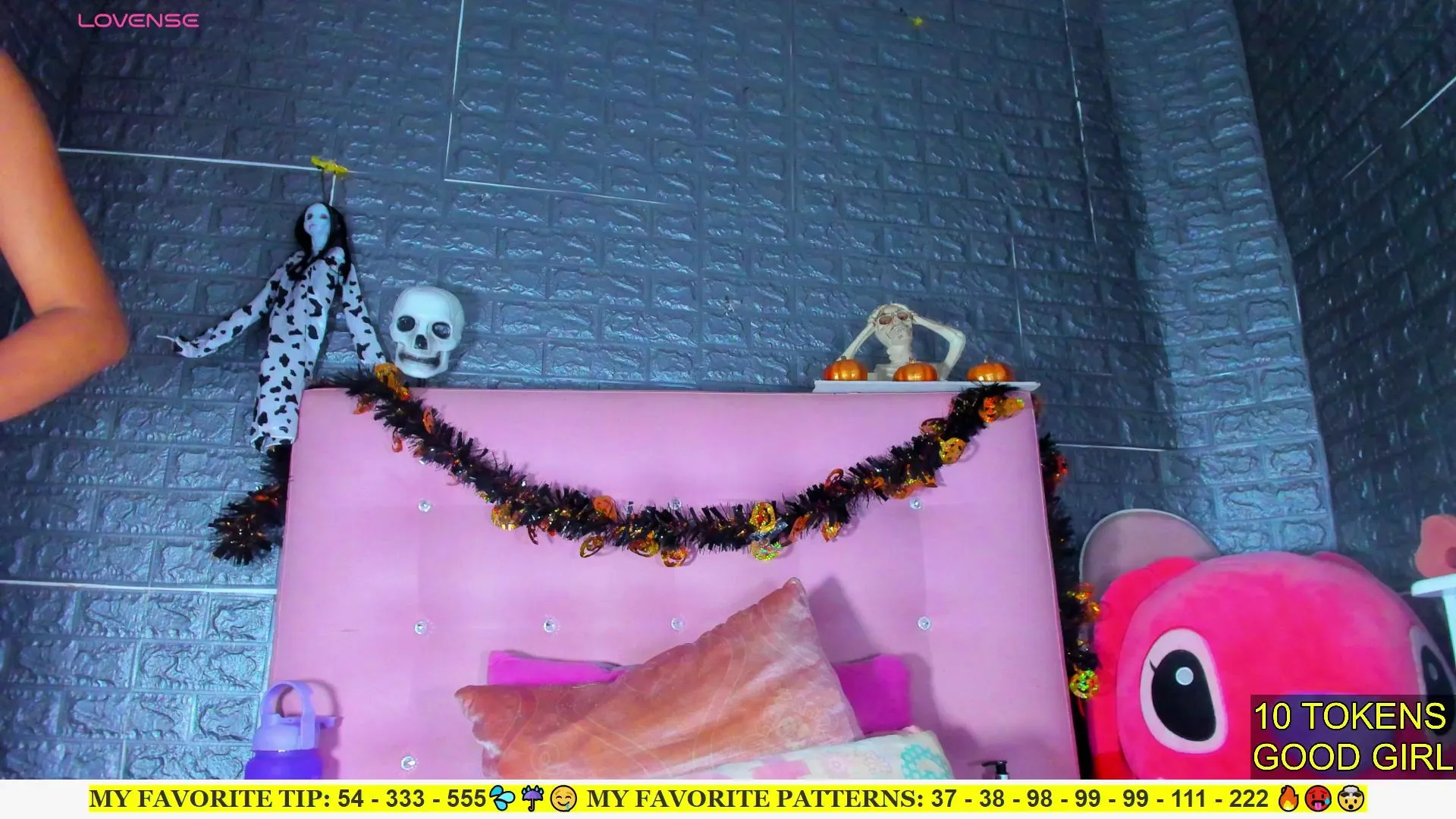 Freechat AriannaLewis on Cam4