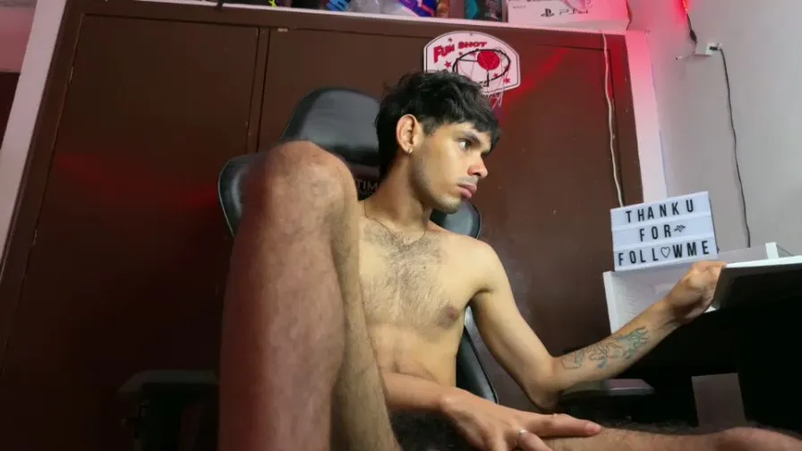 Offline BanMeel on Cam4