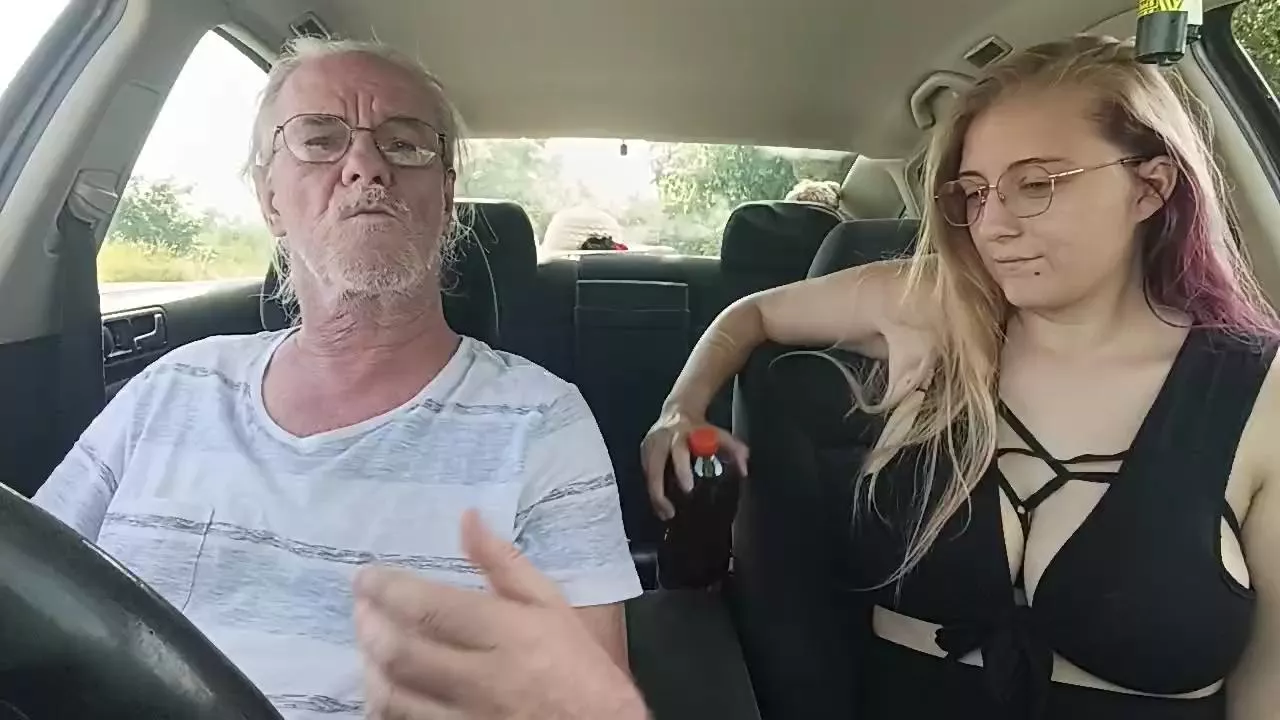 Offline bdsmpaarohnegr1 on Cam4