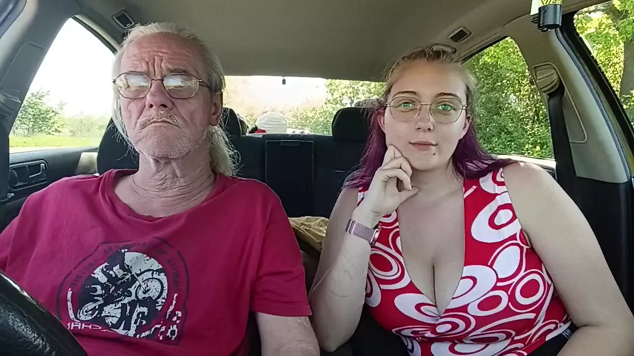 Offline bdsmpaarohnegr1 on Cam4