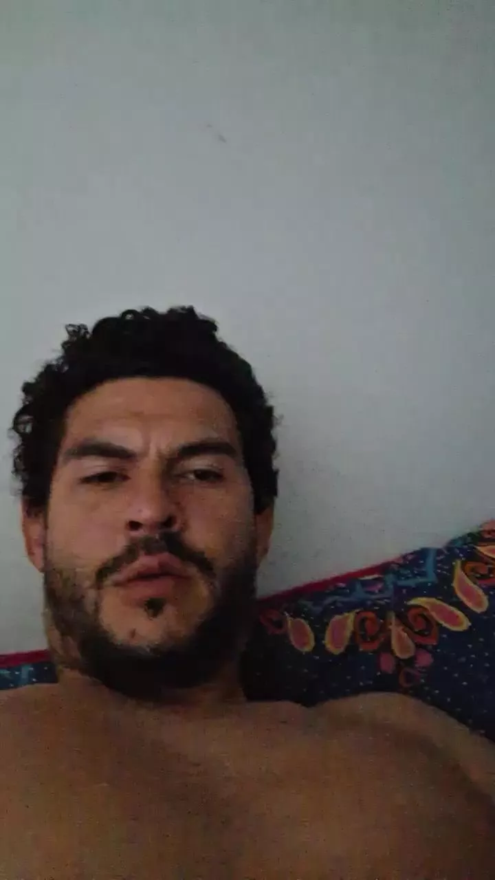 Offline Belerik on Cam4