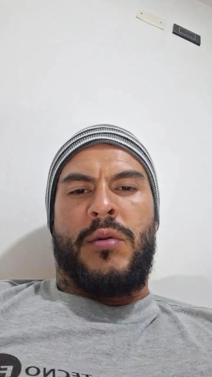 Offline Belerik on Cam4