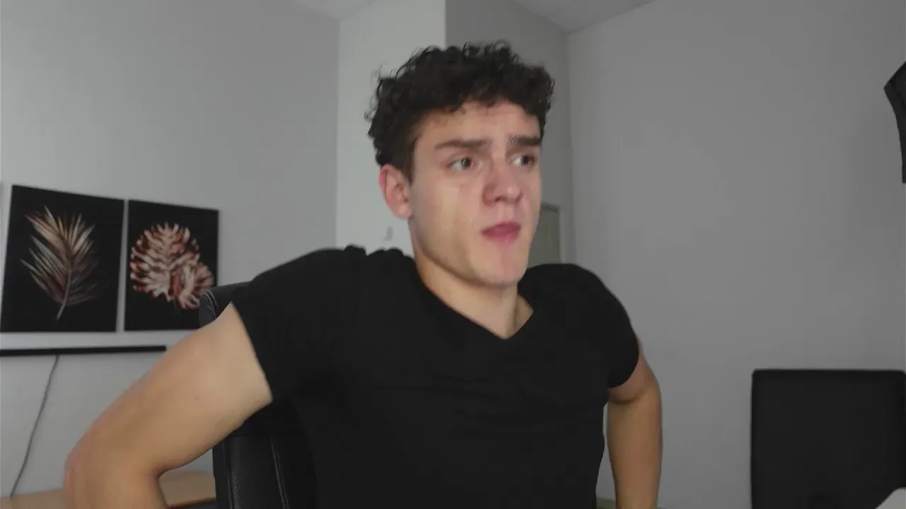 Offline Brad_Holloway1 on Cam4