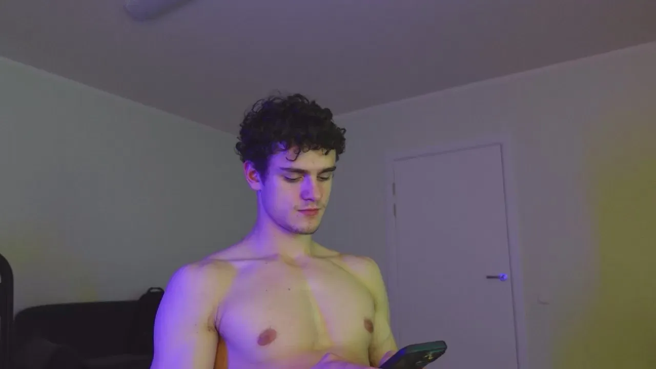 Offline Brad_Holloway1 on Cam4