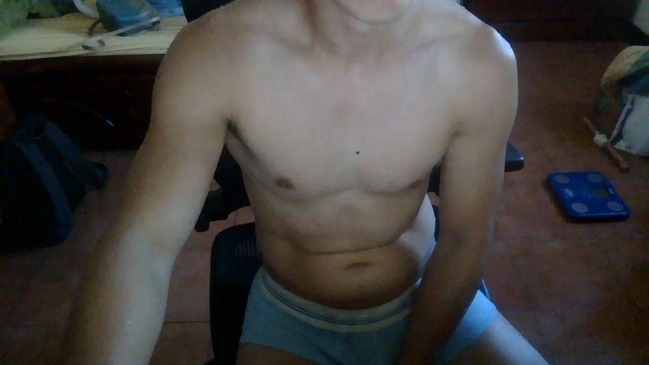 Brendon4710 on Cam4