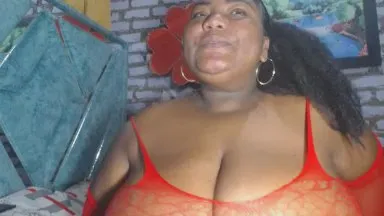 Offline bustyboobsxxl on Cam4