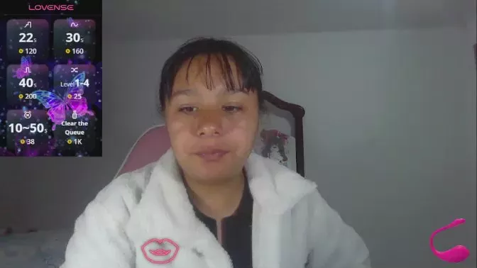 Offline Charis_21 on Cam4