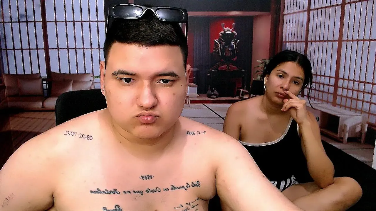 Offline charlyAndlaura on Cam4