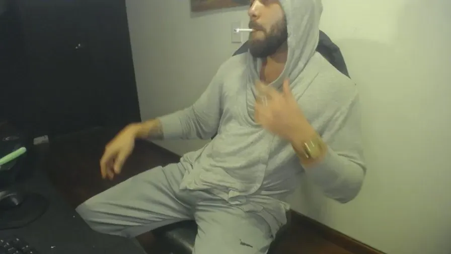 Offline Danburythebeast on Cam4