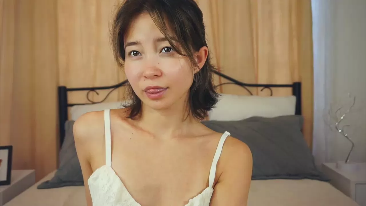 Offline DarlineDoddy on Cam4