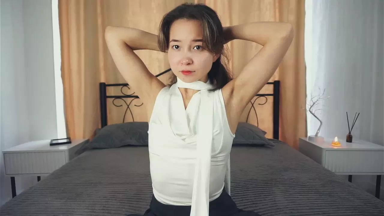 Offline DarlineDoddy on Cam4