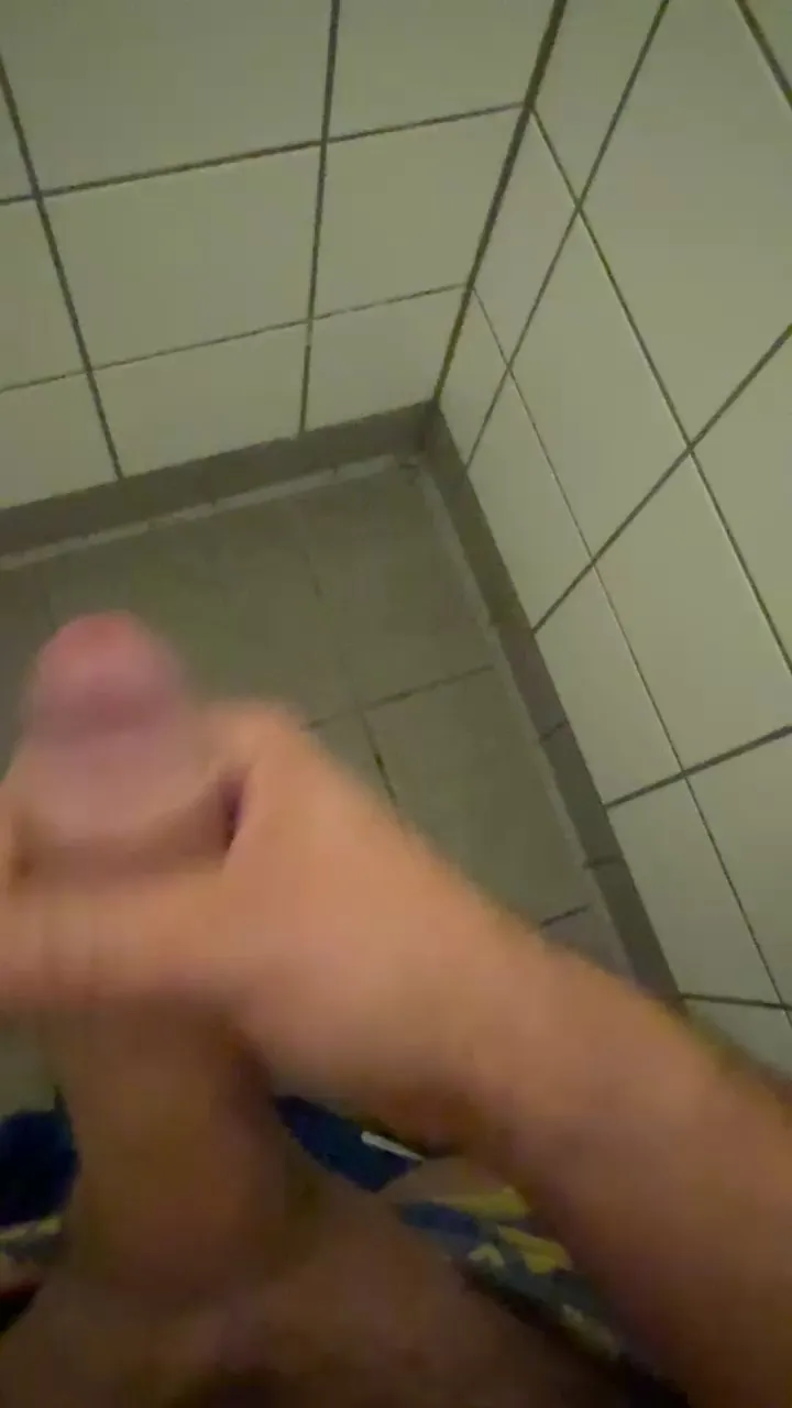 Offline Dickersw02 on Cam4