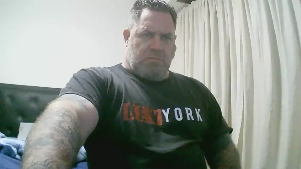 Offline dmcos on Cam4