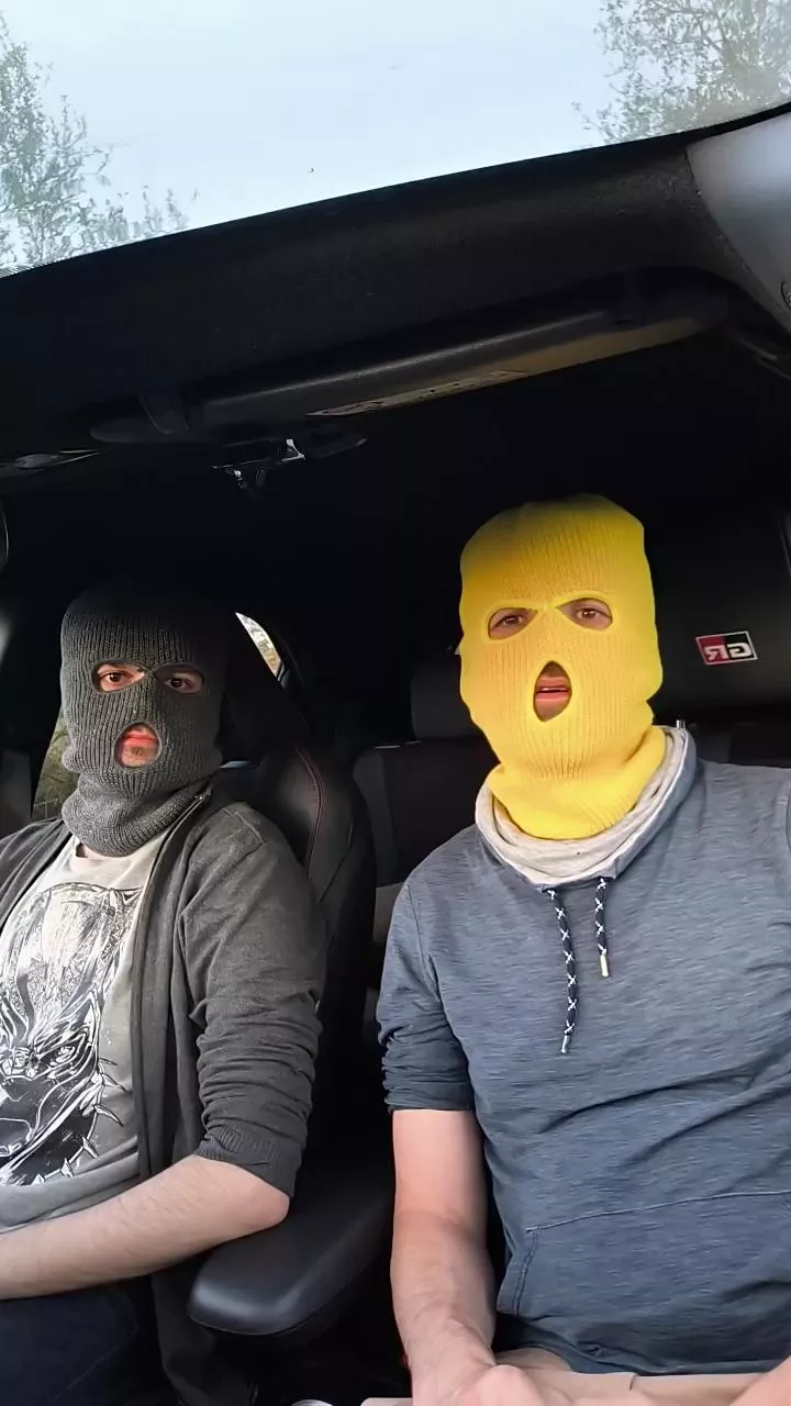 Offline DoubleTension on Cam4