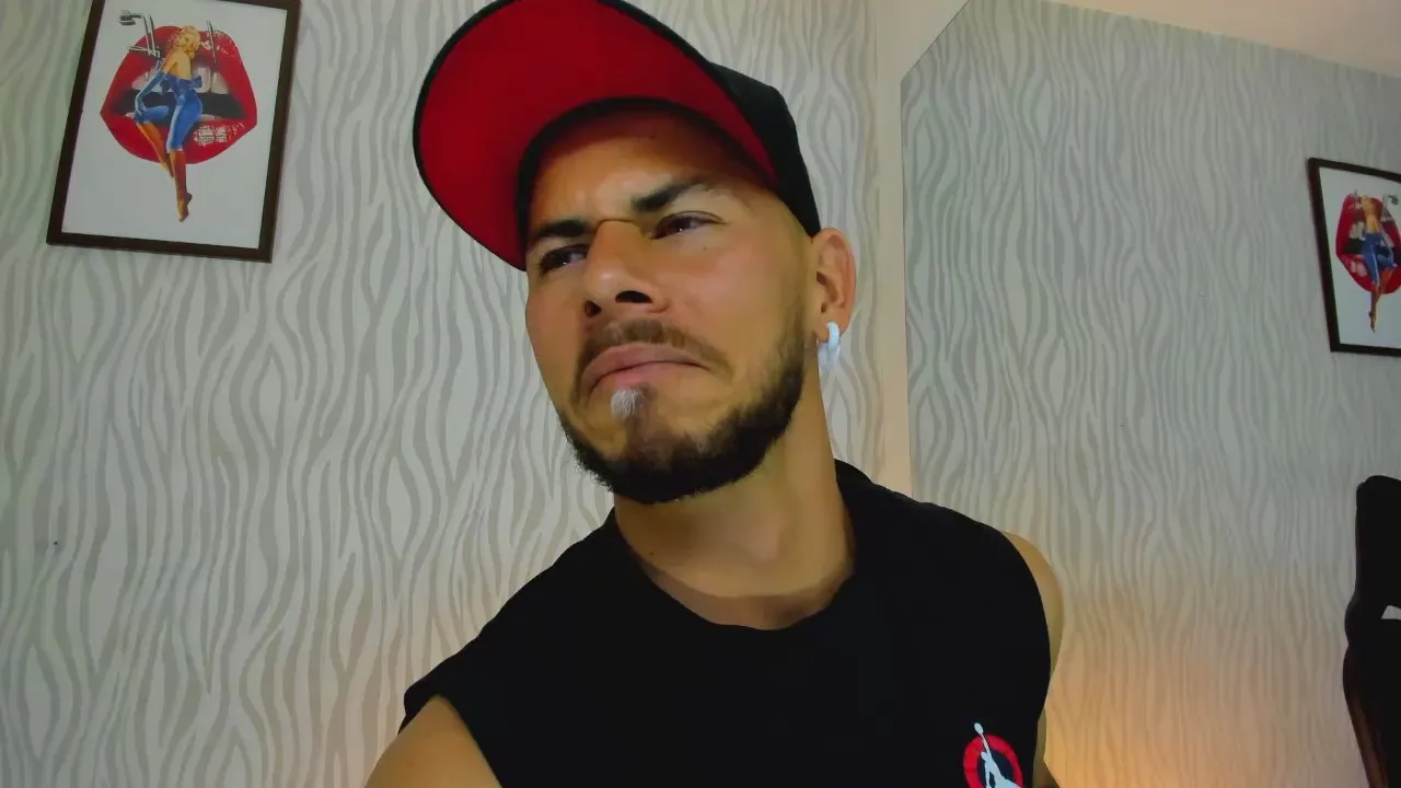 Offline dylan_jacobx on Cam4