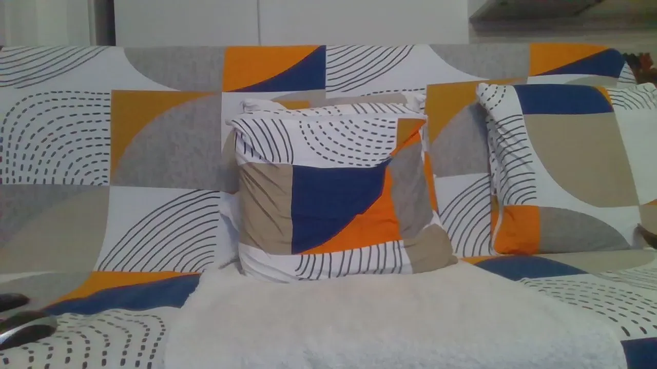 Offline eros1981hot1 on Cam4